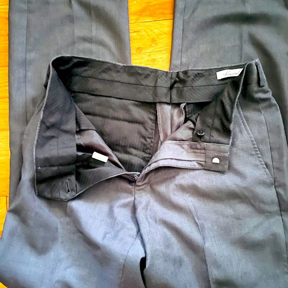 Kenneth Cole NY charcoal men’spants. EUC. No tears/stains. Pet/smoke-free home